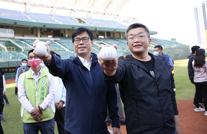 高雄棒球迷福音 陳其邁宣布中職一軍賽事重返澄清湖