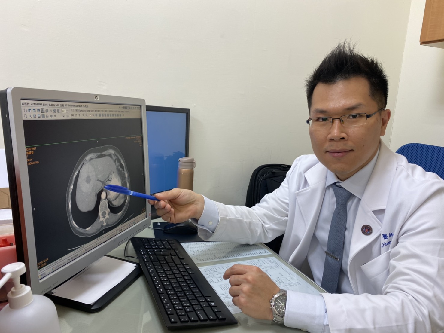 肝腫瘤傳統手術傷口大 小港醫院微創腹腔鏡助復原快