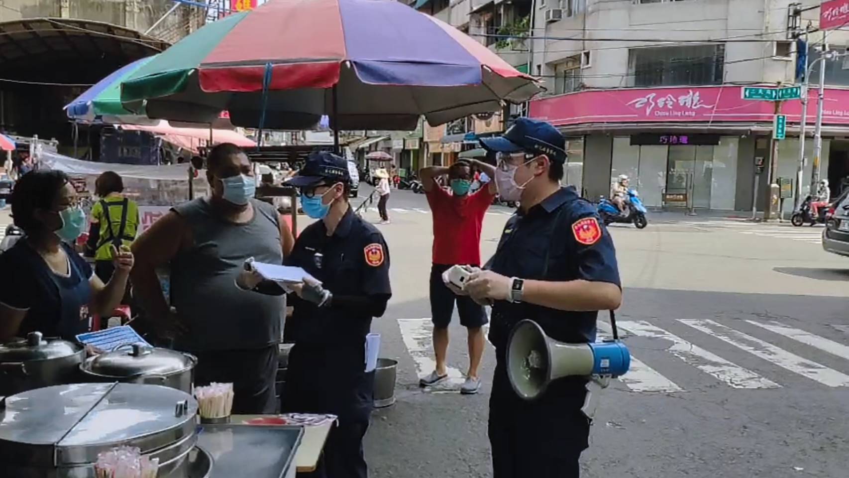 口罩沒戴好不聽勸導 彰化警發單開罰