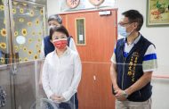 盧秀燕視察仁愛之家日照中心清消疫苗施打