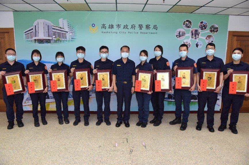高市警局服務態度好 局長黃明昭頒獎道賀