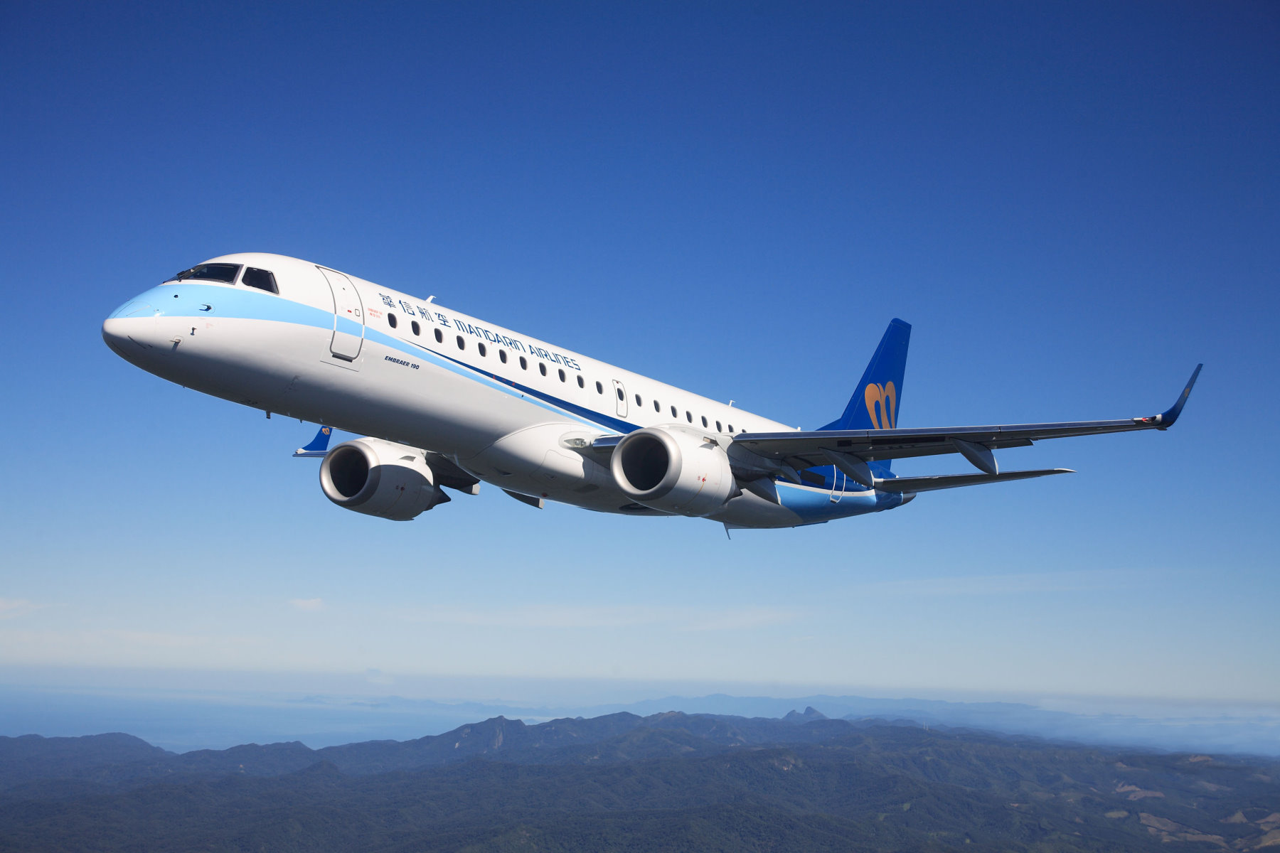 配合五倍券 華信航空特別推出「五告讚」優惠方案