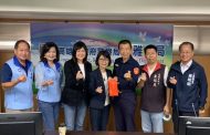 高雄市議長、副議長至苓雅分局慰問頒贈慰勞金