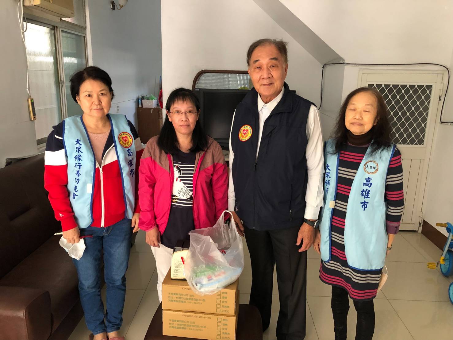 寒冬送暖 大眾緣行善功德會長期支助認養弱勢家庭、邊緣人