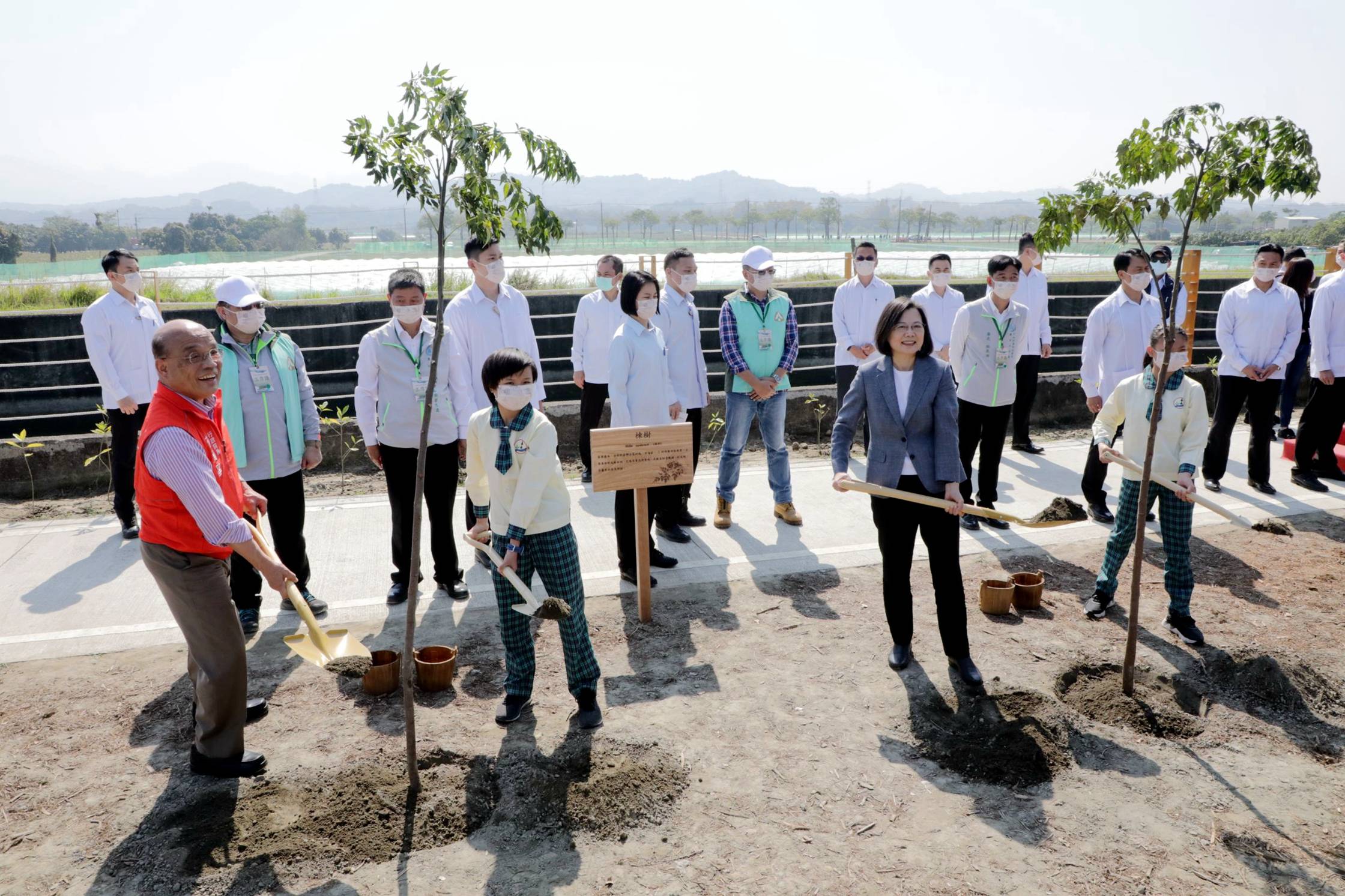 國家級「水圳綠道」啟用 蔡英文植樹盼更多人愛鄉護水