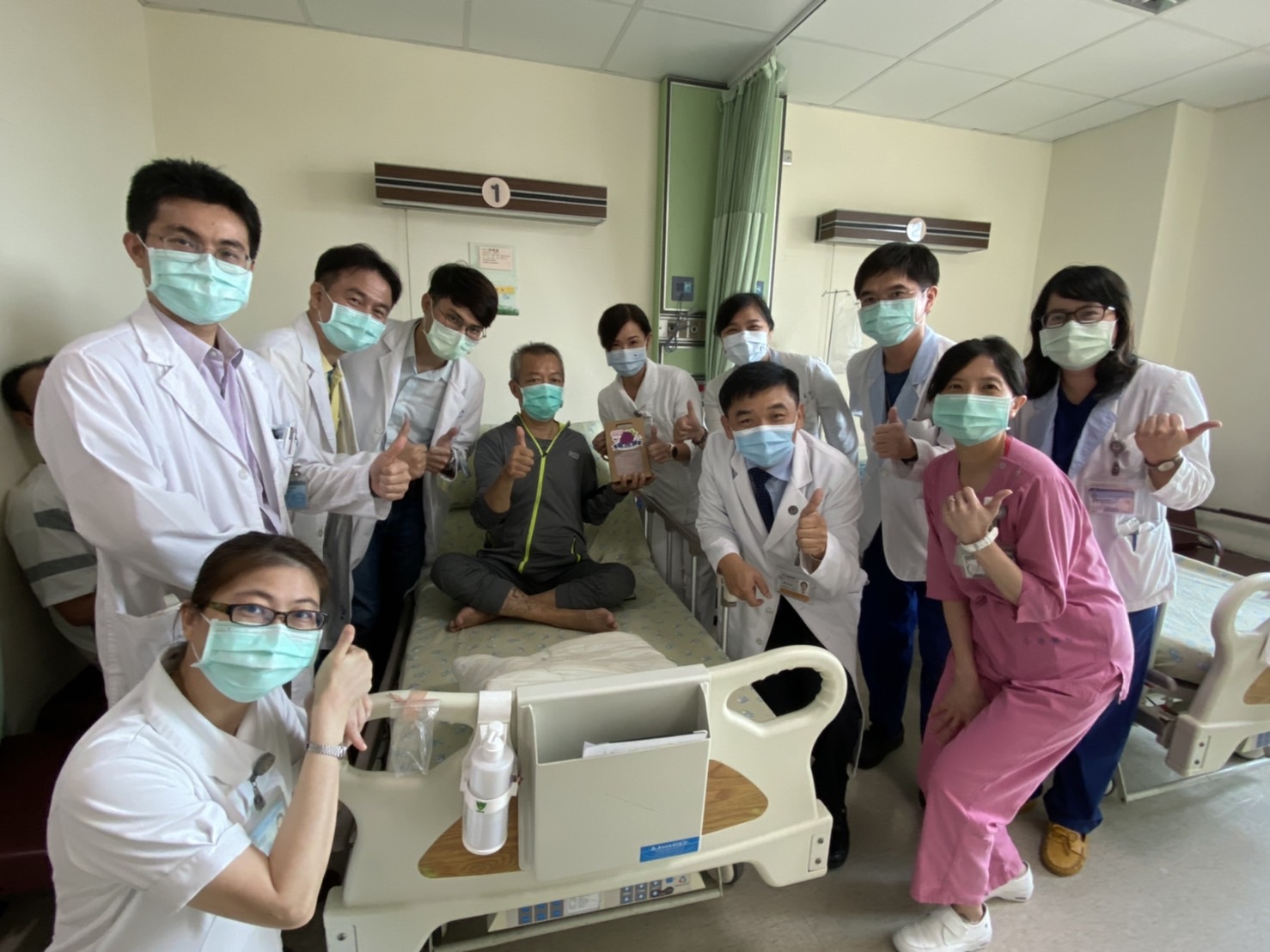 小港醫院咀嚼吞嚥機能重建中心 榮獲國家生技銀獎評定為亞洲第一