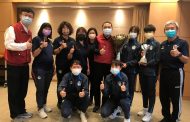 史第三冠 新北市長侯友宜獻獎醒吾高中女足隊分享榮耀