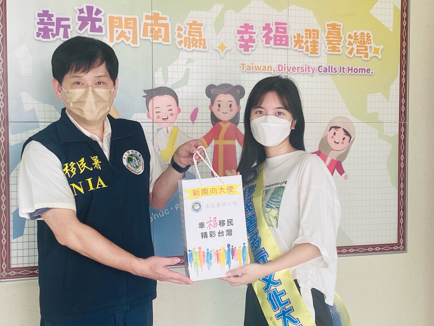台南移民署邀擔任多元文化大使 新二代黃宥樺隻身前往越南尋根與築夢