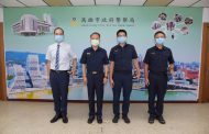高市警局表揚「模範警察」等獎項 局長頒贈「水晶獎座」致賀
