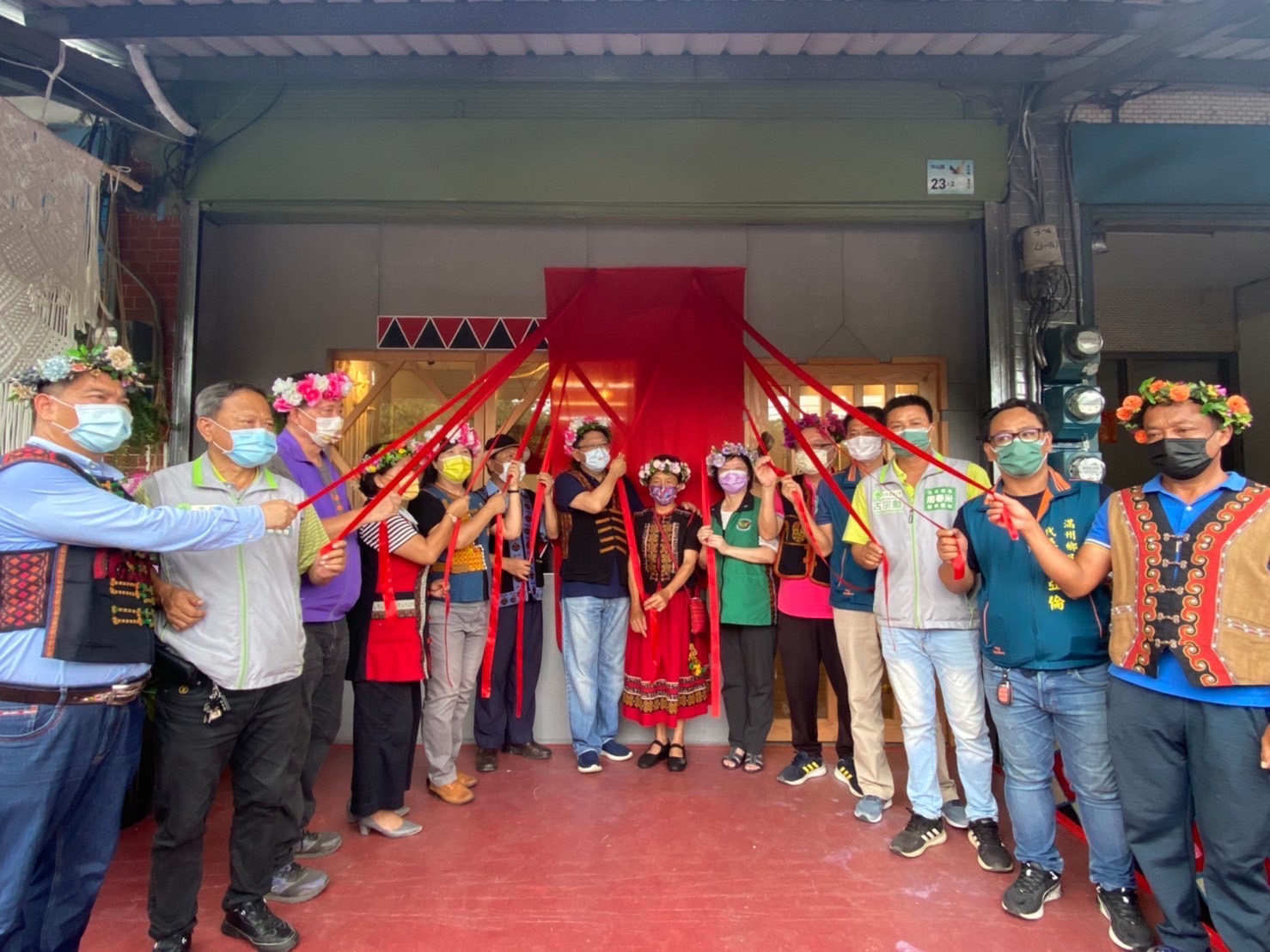 屏東縣原家中心建置完成 縣長潘孟安與滿州鄉族人揭牌