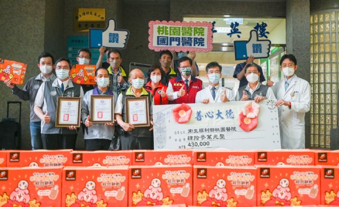 議員號召慰勞部桃、聖保祿醫護團隊 鄭文燦親臨見證