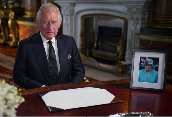 英王查爾斯三世登基成新國王 誓言終生為民服務