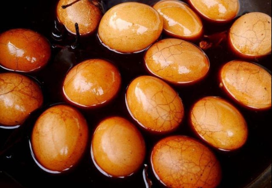 茶葉蛋快煮乾 高雄一位民眾「他拿自己杯子加水」超商求償100萬