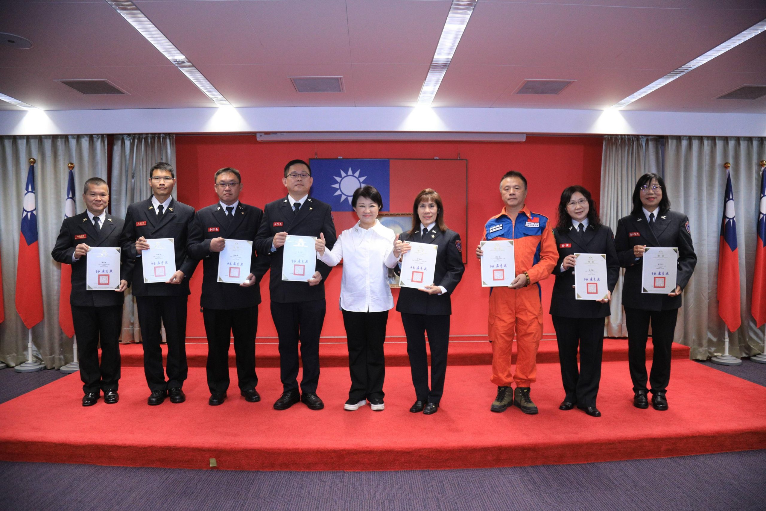 感謝救災英雄 市長盧秀燕表揚鳳凰獎消防、義消楷模