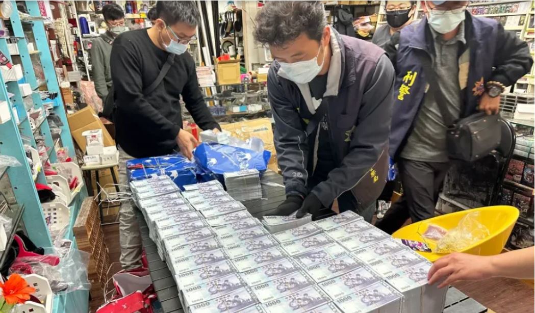 雲林警破「XD偽鈔」巢穴 抄出1.2億假鈔 逮6嫌收押