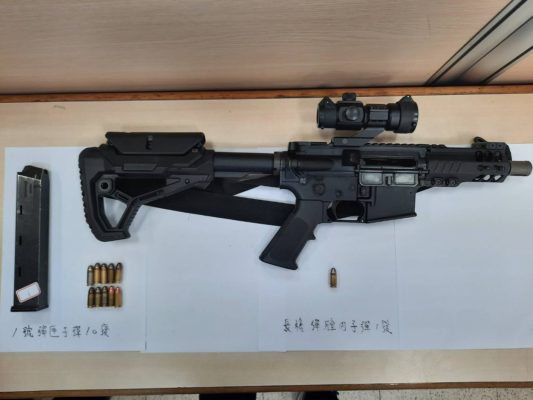 1查獲1支衝鋒槍1