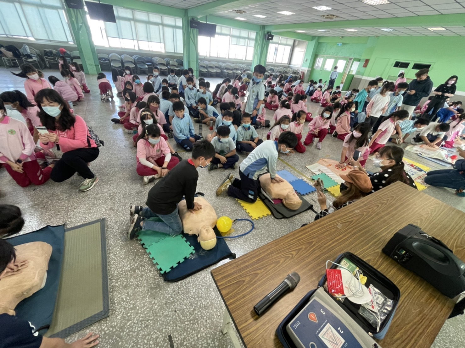 高雄大昌消防分隊舉辦「消安之光，博愛點亮」消防體驗活動