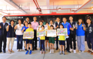 全台最酷美術課 市長盧秀燕擔任客座老師與學童齊彩繪公車