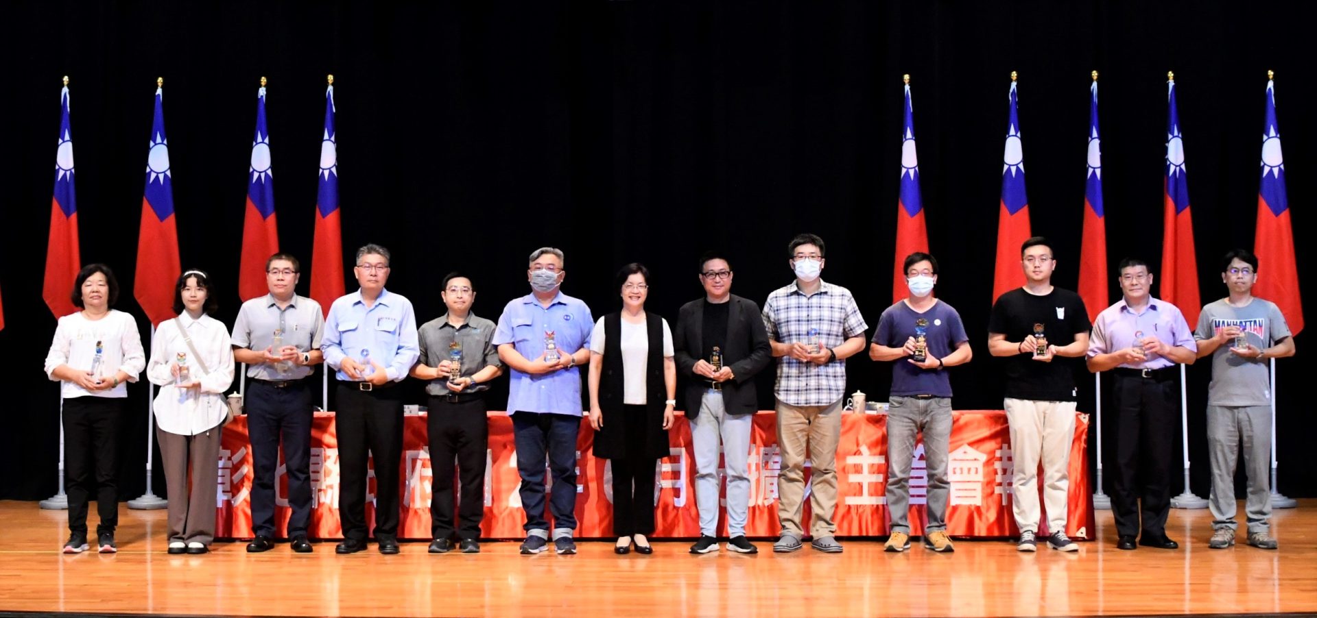 王惠美表揚公共工程優質施工團隊 建構優質永續彰化