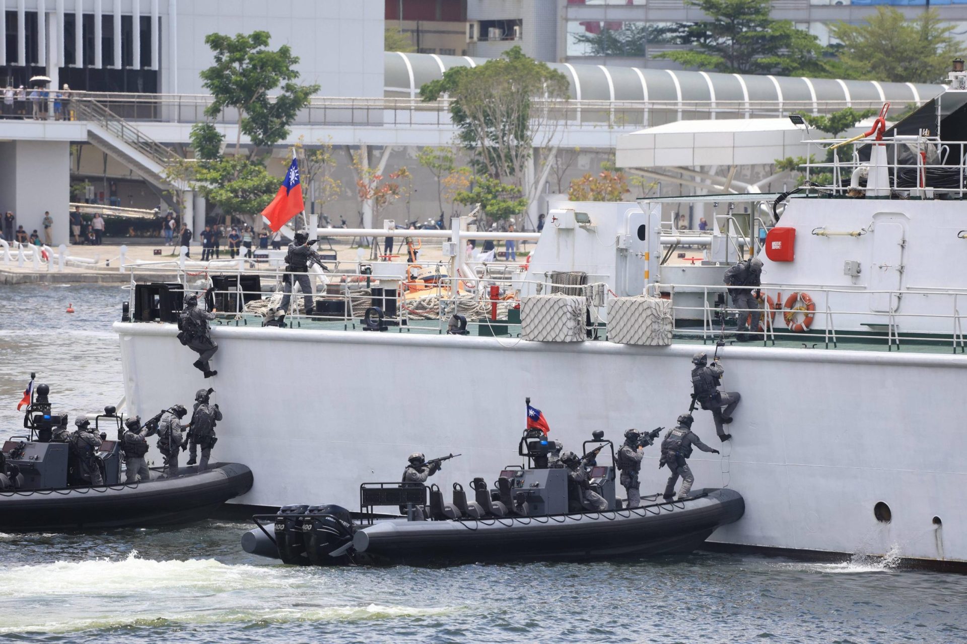 海安11號演習 蔡英文：維護台海和平要先強大自己