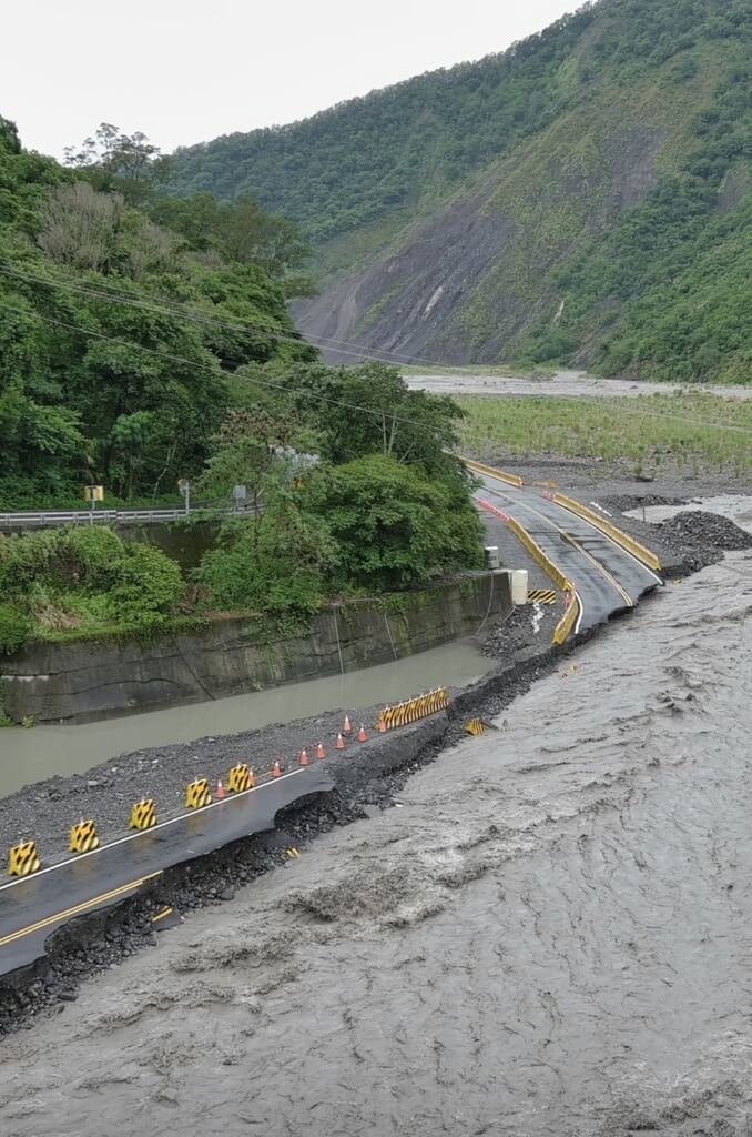 杜蘇芮災情 強風豪雨 南橫天池到大關山出現土石流