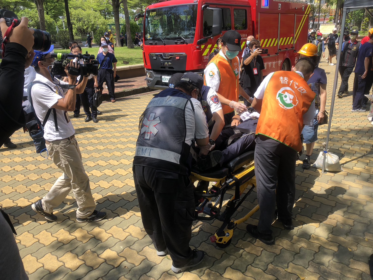 高雄市萬安46號演習 人車管制民眾防空疏散避難