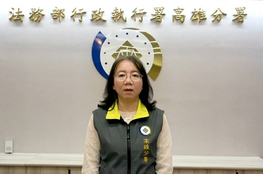 雷厲風行酒駕執行 高雄執行署人員偏鄉石板屋前也有溫情