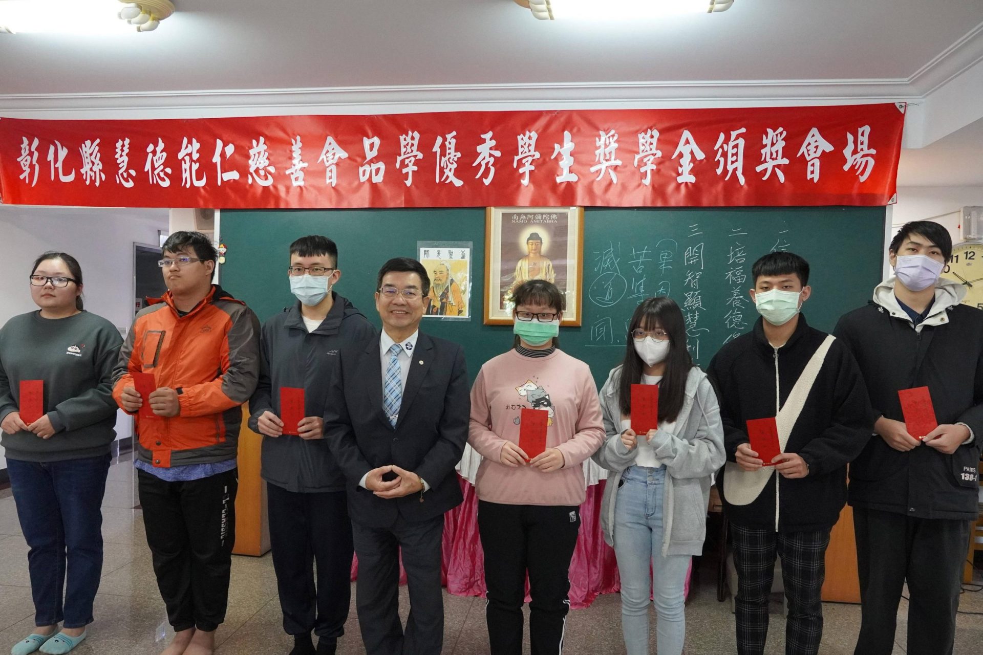 慧德能仁慈善會連4年獎助大葉 鼓勵在地學子完成學業