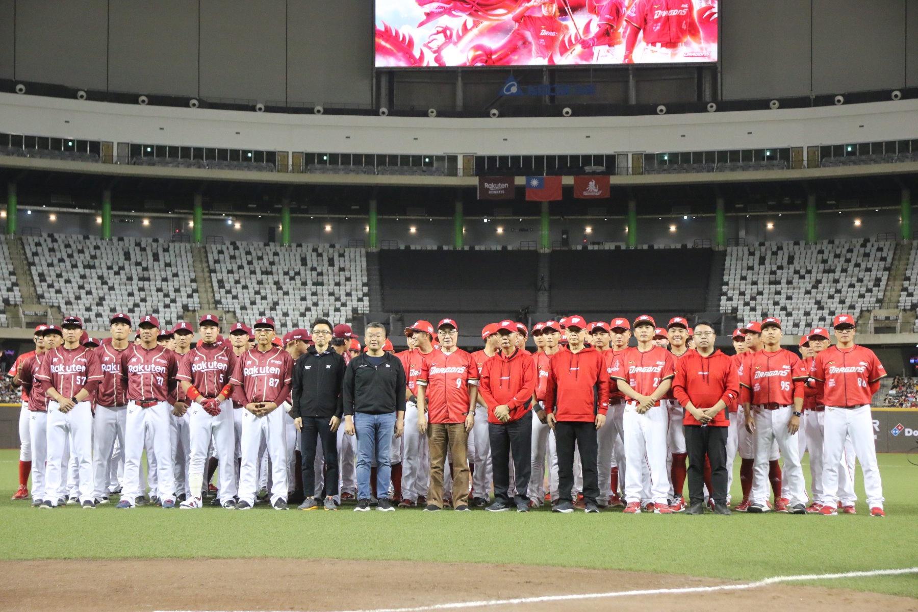 中職大巨蛋開幕戰湧入2.5萬球迷 寫下歷史紀錄