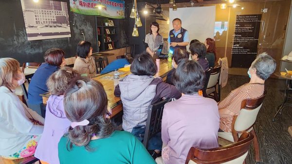 高雄移民署03132