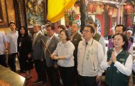 蔡英文總統台南三廟宇參香祈福贈匾 盼未來台灣能成長更快