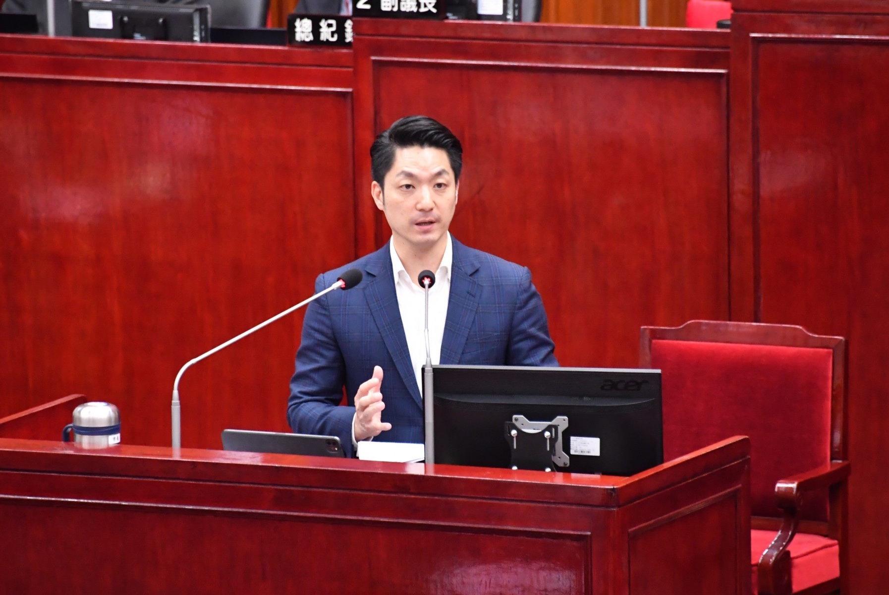 蔣萬安赴議會報告追加減預算案 關懷長者照顧與教育政策