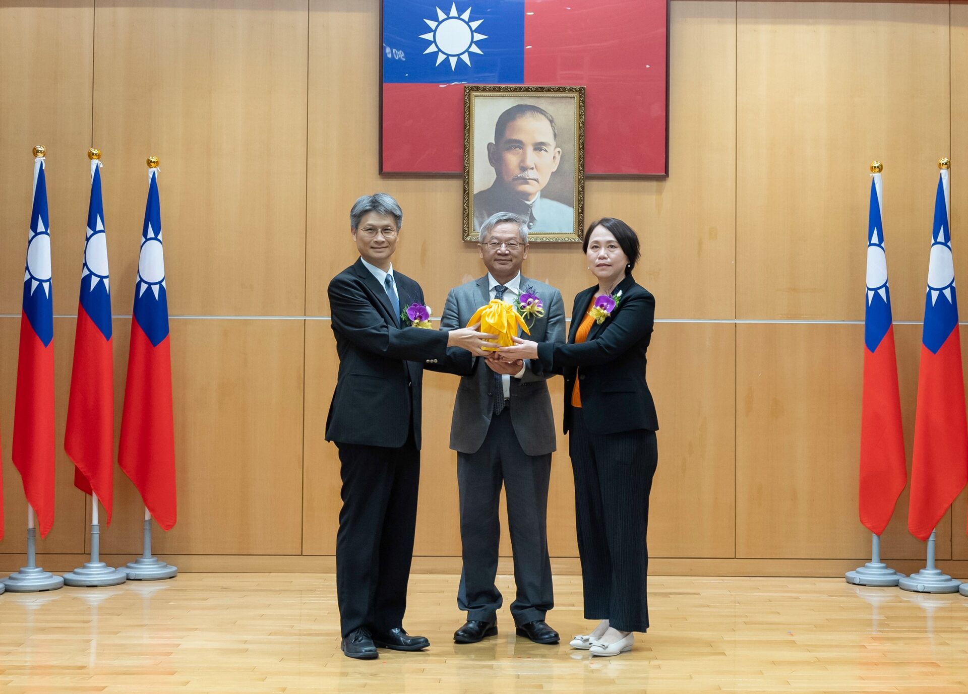 鄭秀絨接南科管理局長 盼打造南台灣最強AI產業生態系