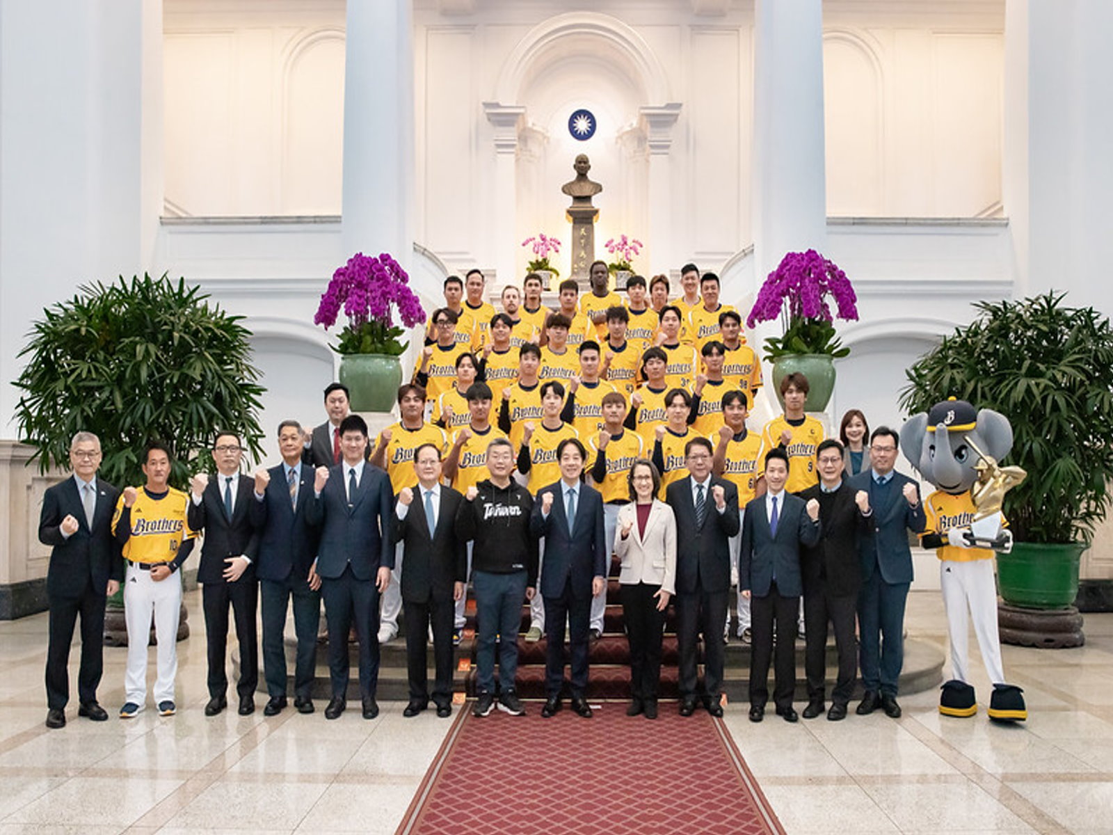 賴總統接見2024年職棒總冠軍 細數球員優異表現