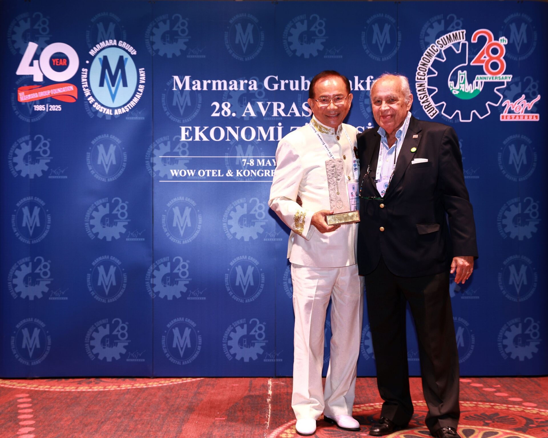 第28屆歐亞經濟高峰會 洪道子博士獲「Jak Kamhi愛與和平獎」