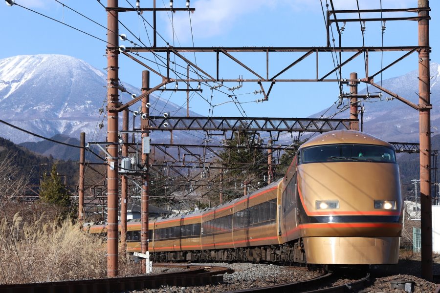 台鐵與日本東武鐵道締友好協定10週年 SPACIA車頭12月北車亮相