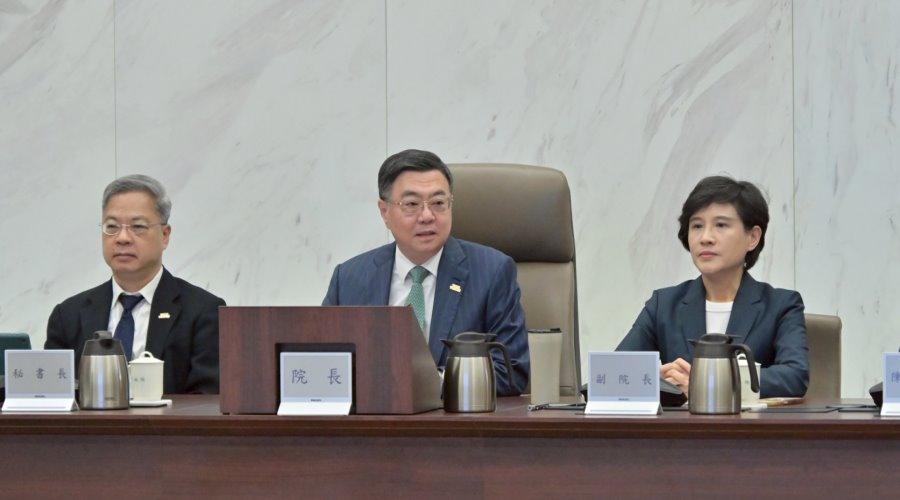 內閣團隊交接 卓榮泰感謝卸任4位閣員貢獻