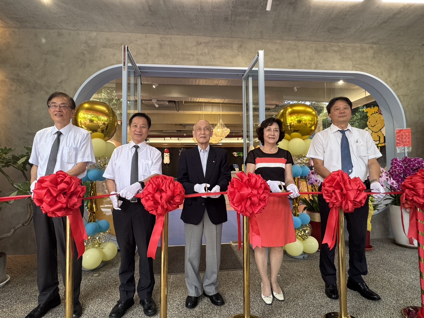 東海大學攜手利百代 打造全台首座校園「親子形象館」