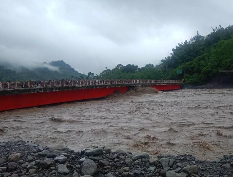 高雄山區大雨楠梓仙溪暴漲 台29線多處路基流失