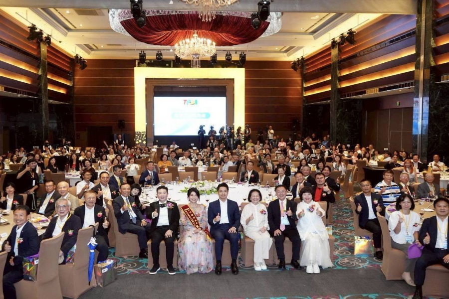 內科協會理事長交接 蔣萬安︰為企業打造更優質營運環境