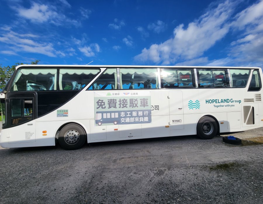 花蓮救災志工免費接駁車班次增加 每30分鐘一班