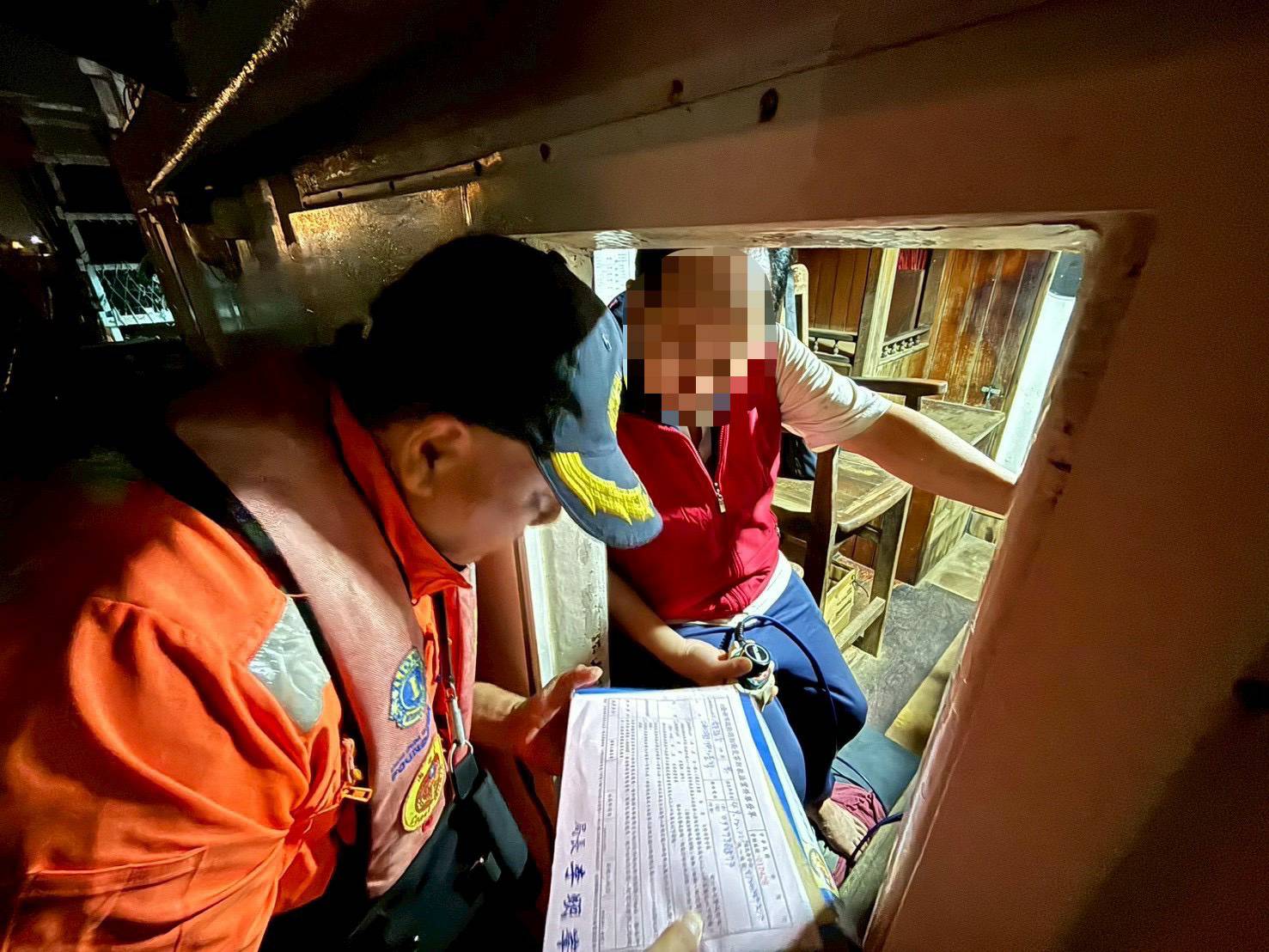 颱風來襲漁船仍執意出港 海巡南部分署開立首起舉發單