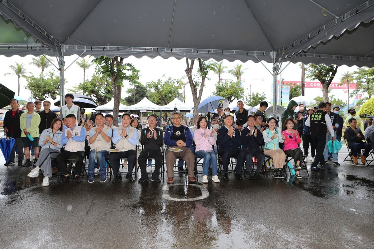 台船公司52週年慶園遊會 奮進魔鬼魚號」無人船搶眼