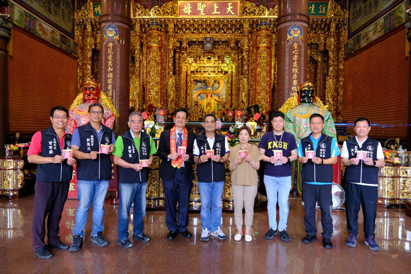小港醫院攜手紅毛港朝天宮 推出聯名平安符 迎接白沙屯媽祖抵達高雄祈福