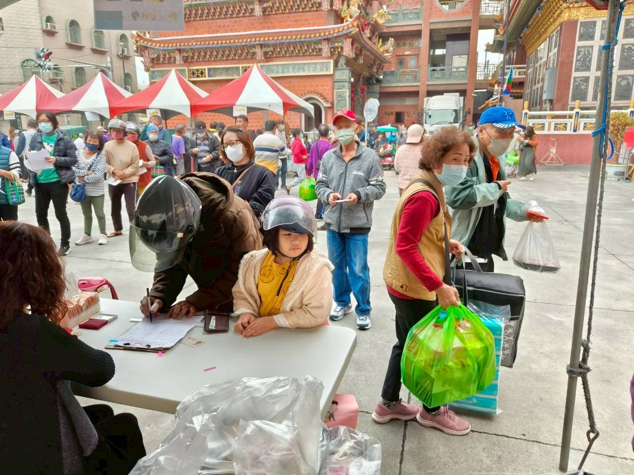 下營神廟、區公所報名送溫暖關心500戶家庭迎新年