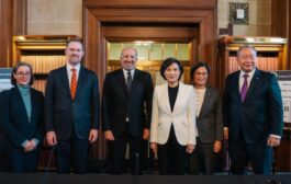 台美簽署投資MOU！台企業直接投資2500億美元