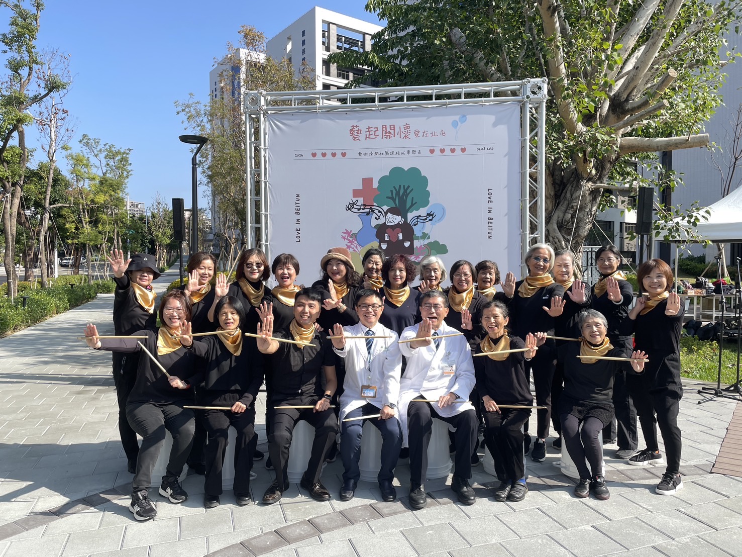 藝術走進醫療日常 台中市立醫院以公共藝術陪伴社區長者