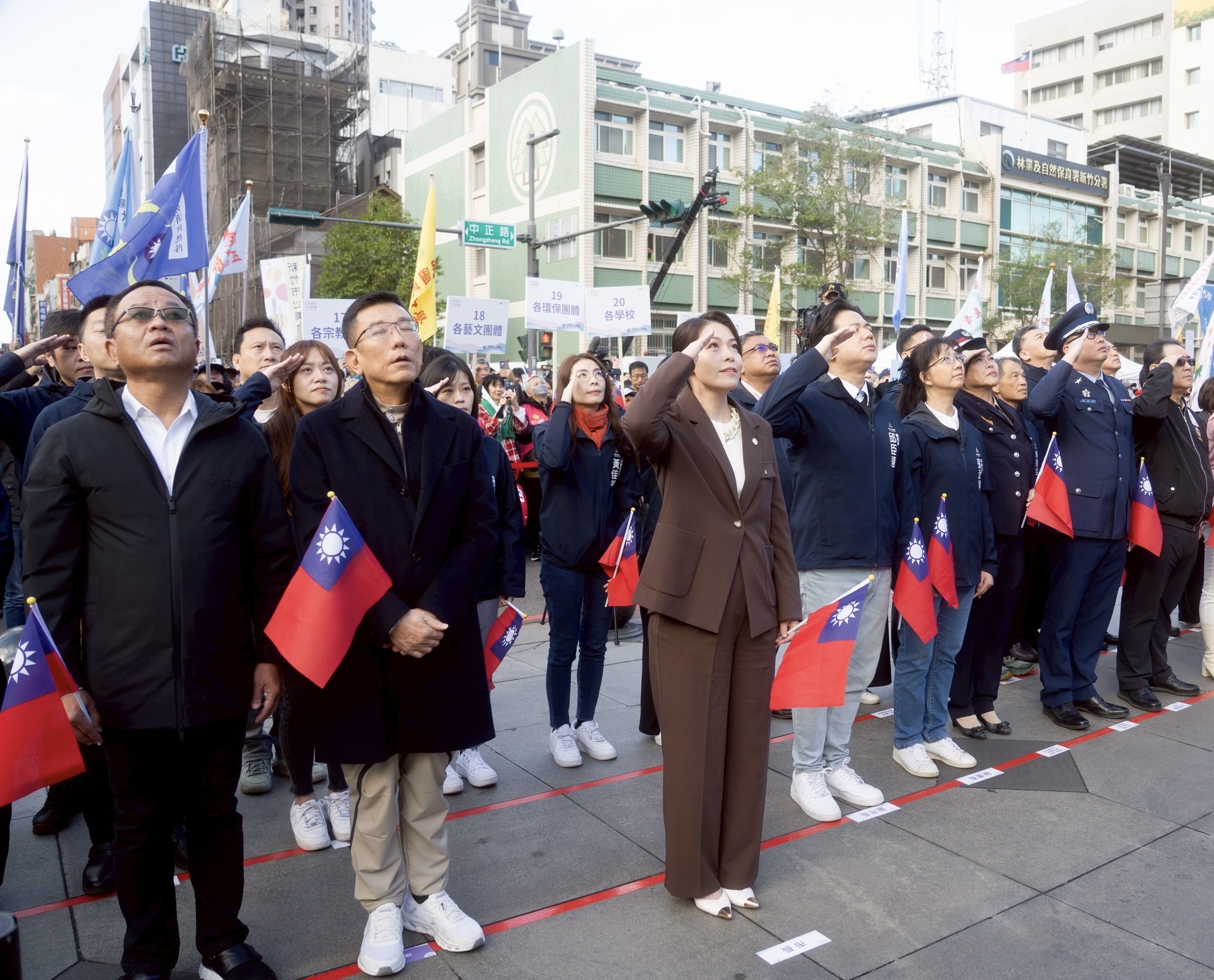 高虹安與4,500位市民迎新年宣布啟動「新竹小巨蛋」孵化蛋計劃