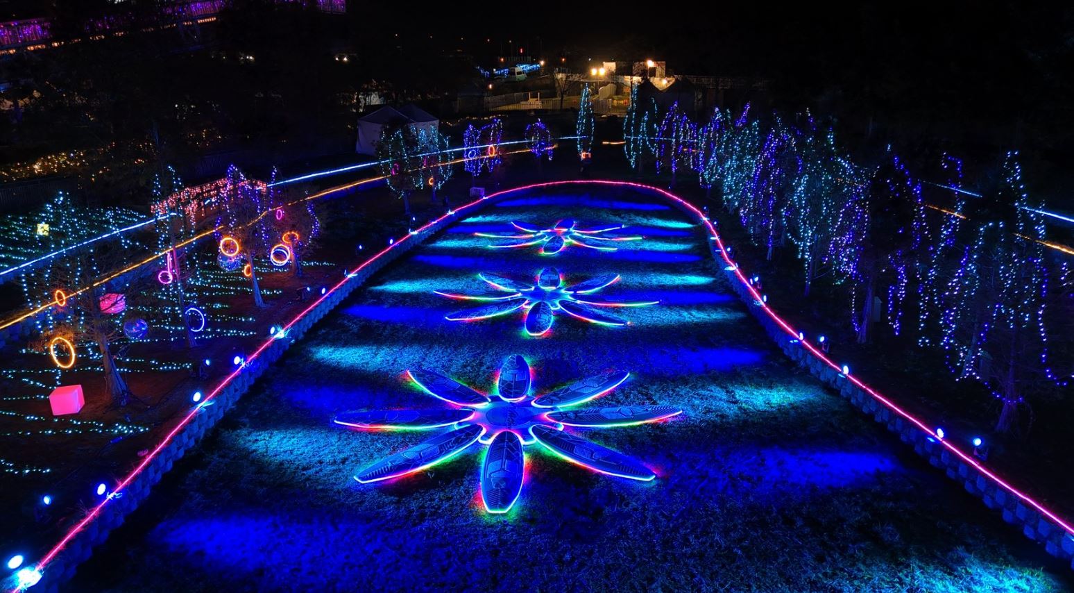 南投燈會首創SUP燈區 白天玩漿夜賞燈