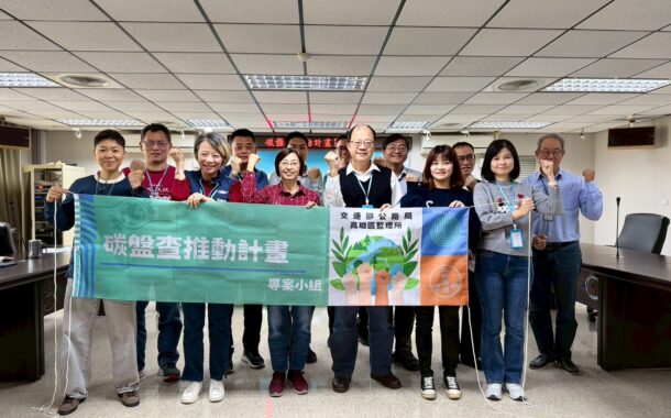 「海鯡軍艦」淺水潛航測試影像對外公開